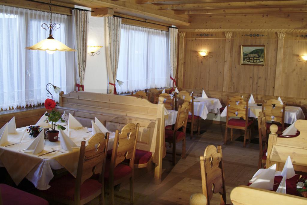 Hotel Traube سانكت غالنكرش المظهر الخارجي الصورة