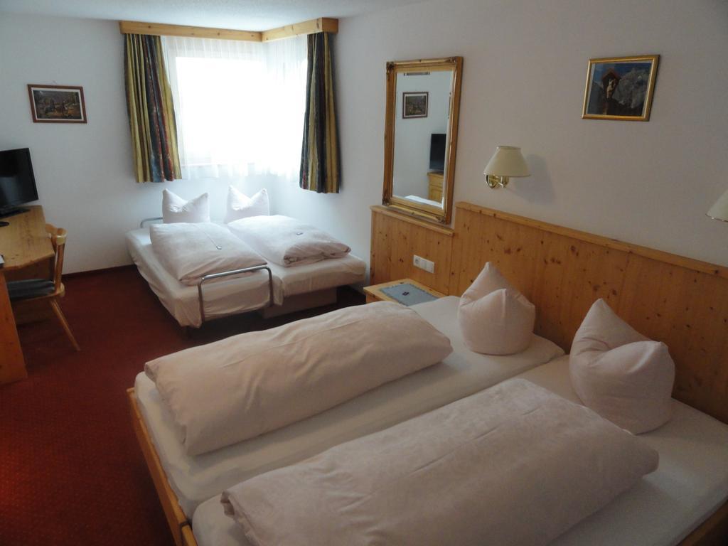 Hotel Traube سانكت غالنكرش الغرفة الصورة